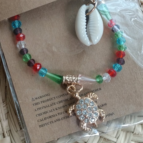 Beautiful Beachy Stretch Charm Bracelet w/๐ข&๐ - Picture 3 of 6